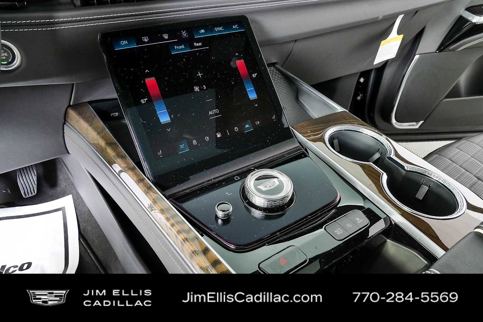 New 2026 Cadillac Escalade ESV Platinum Sport w/ LPO, ONYX Package AWD/4WD image 19