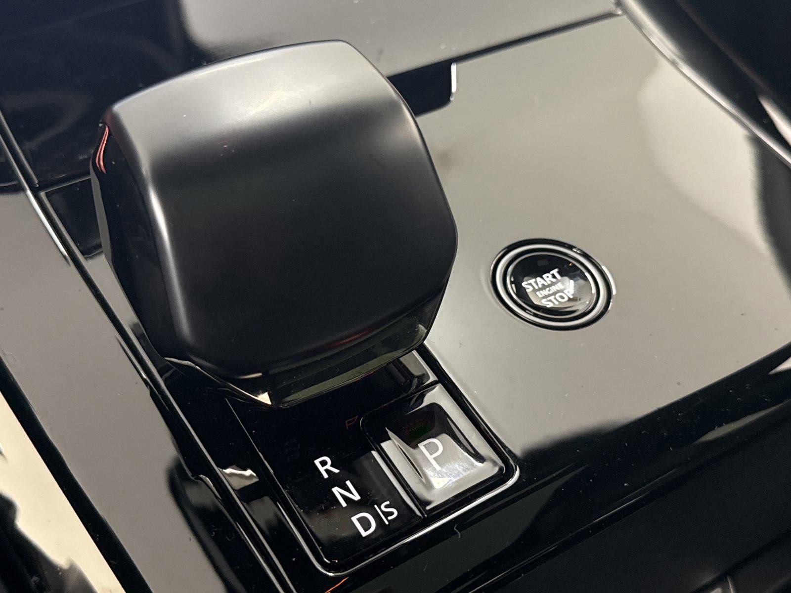 New 2025 Land Rover Range Rover Sport SV Edition Two image 16