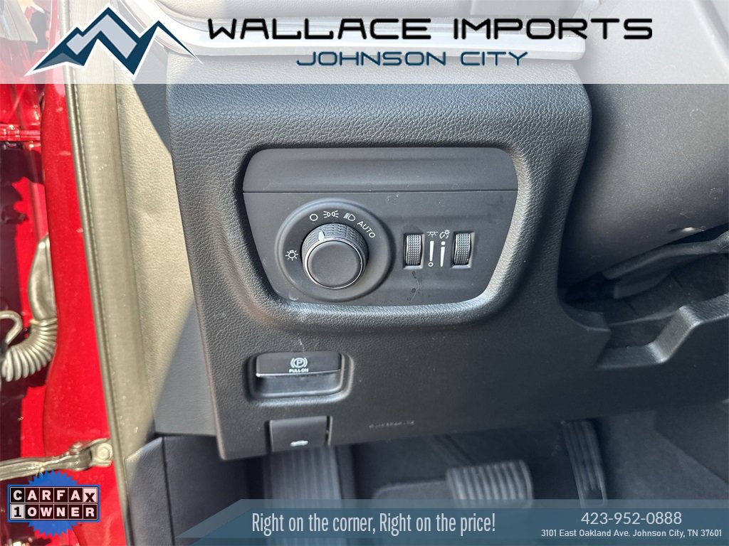 Used 2022 Jeep Grand Cherokee L Laredo w/ Luxury Tech Group I image 32