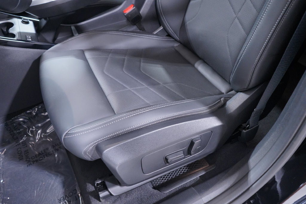 Used 2026 BMW X1 xDrive28i w/ Technology Package AWD/4WD image 8