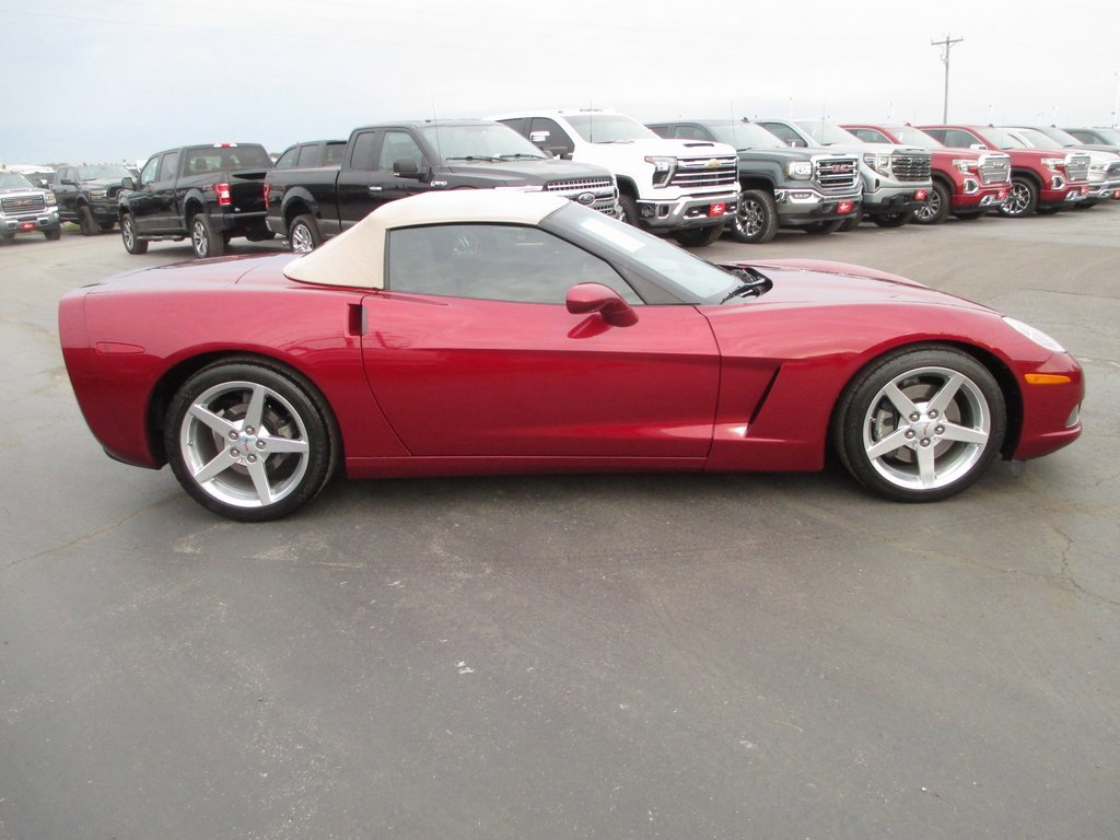 Used 2006 Chevrolet Corvette Convertible w/ Preferred Equipment Group image 3