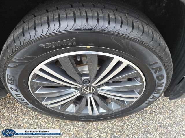 Used 2024 Volkswagen Tiguan Wolfsburg Edition AWD/4WD image 9