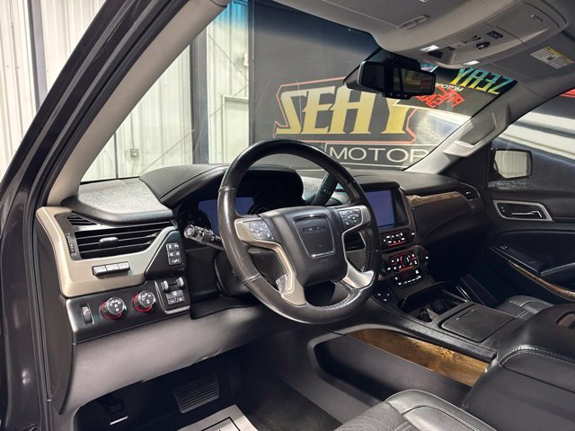 Used 2015 GMC Yukon Denali w/ Premium Package AWD/4WD image 6