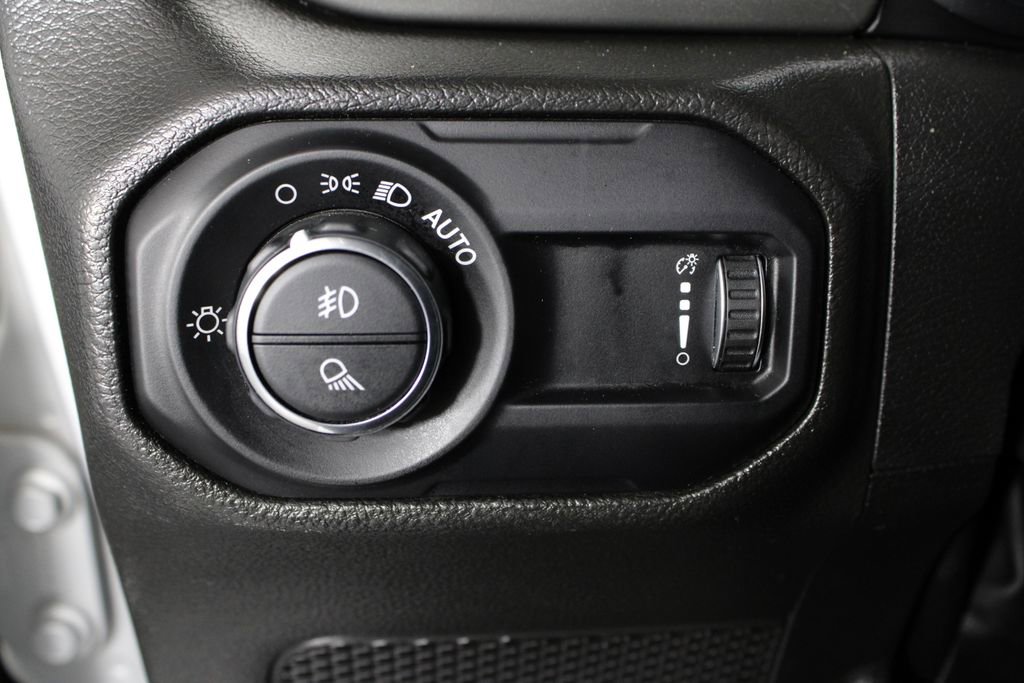 Used 2023 Jeep Gladiator Overland image 23