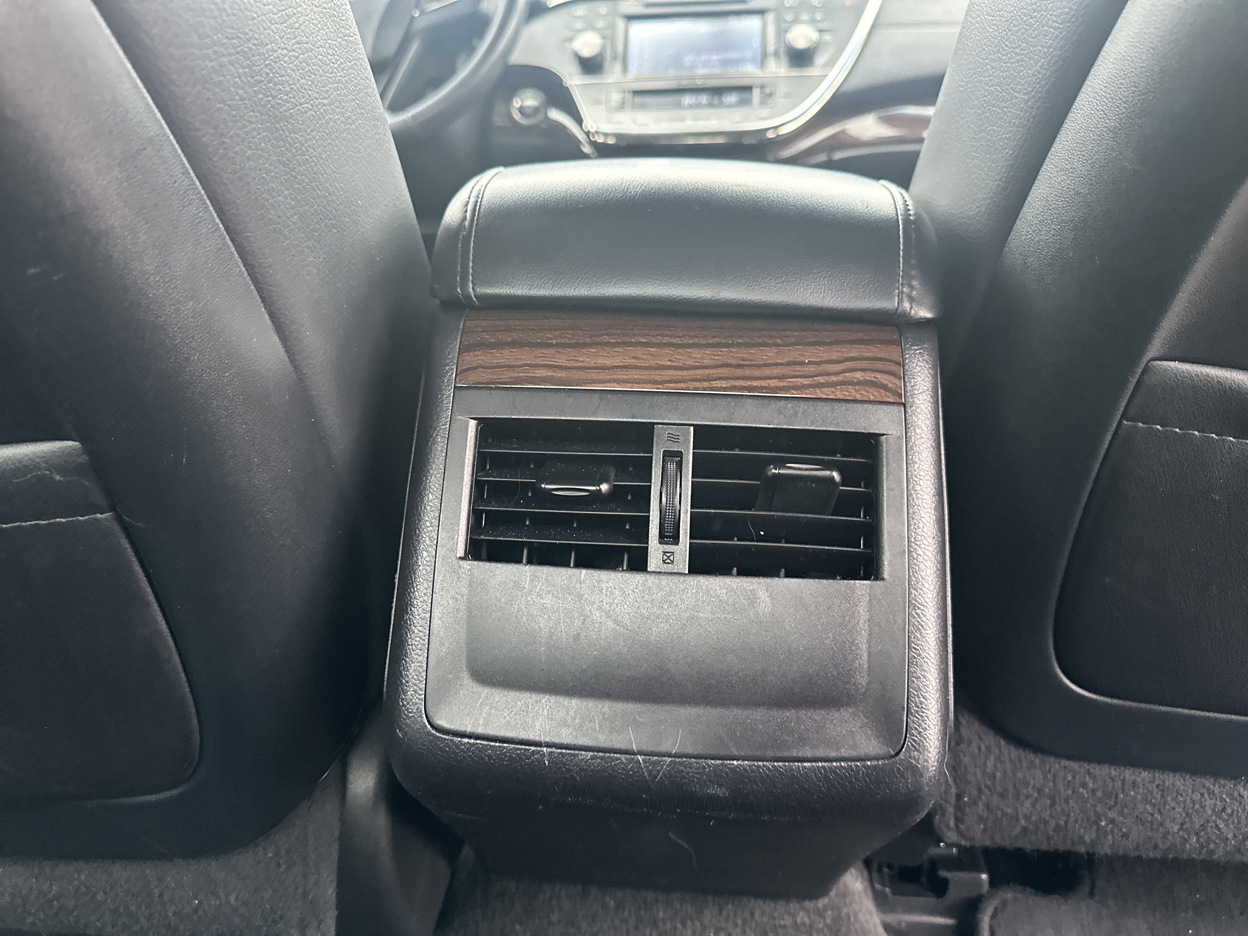 Used 2015 Toyota Avalon XLE Touring FWD image 16