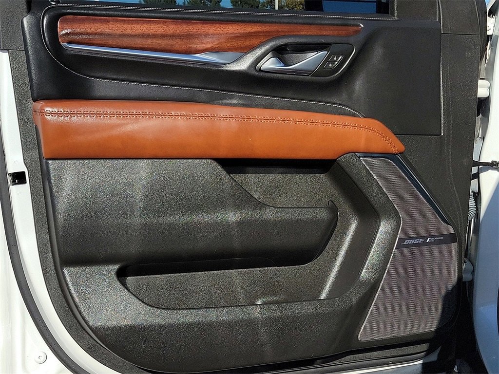 Used 2023 GMC Yukon Denali Ultimate image 18