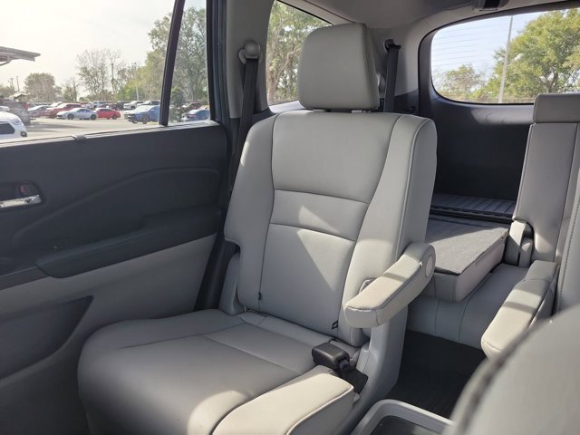 Used 2019 Honda Pilot Touring image 4