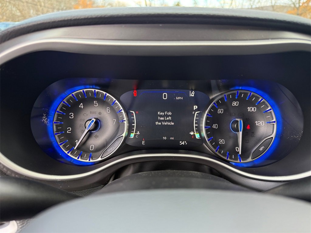 New 2026 Chrysler Pacifica Select image 24