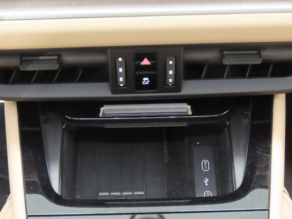 Certified 2026 Porsche Cayenne S AWD/4WD image 28
