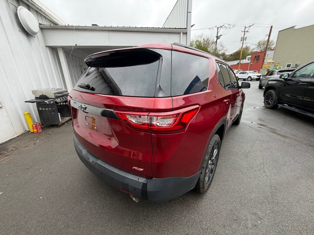 Used 2021 Chevrolet Traverse RS AWD/4WD image 5