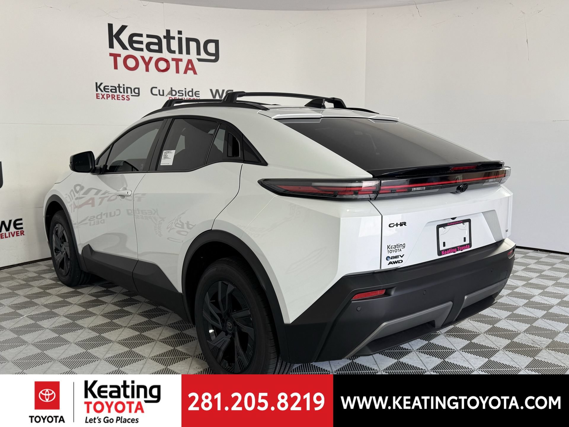 Used 2026 Toyota C-HR AWD/4WD image 10