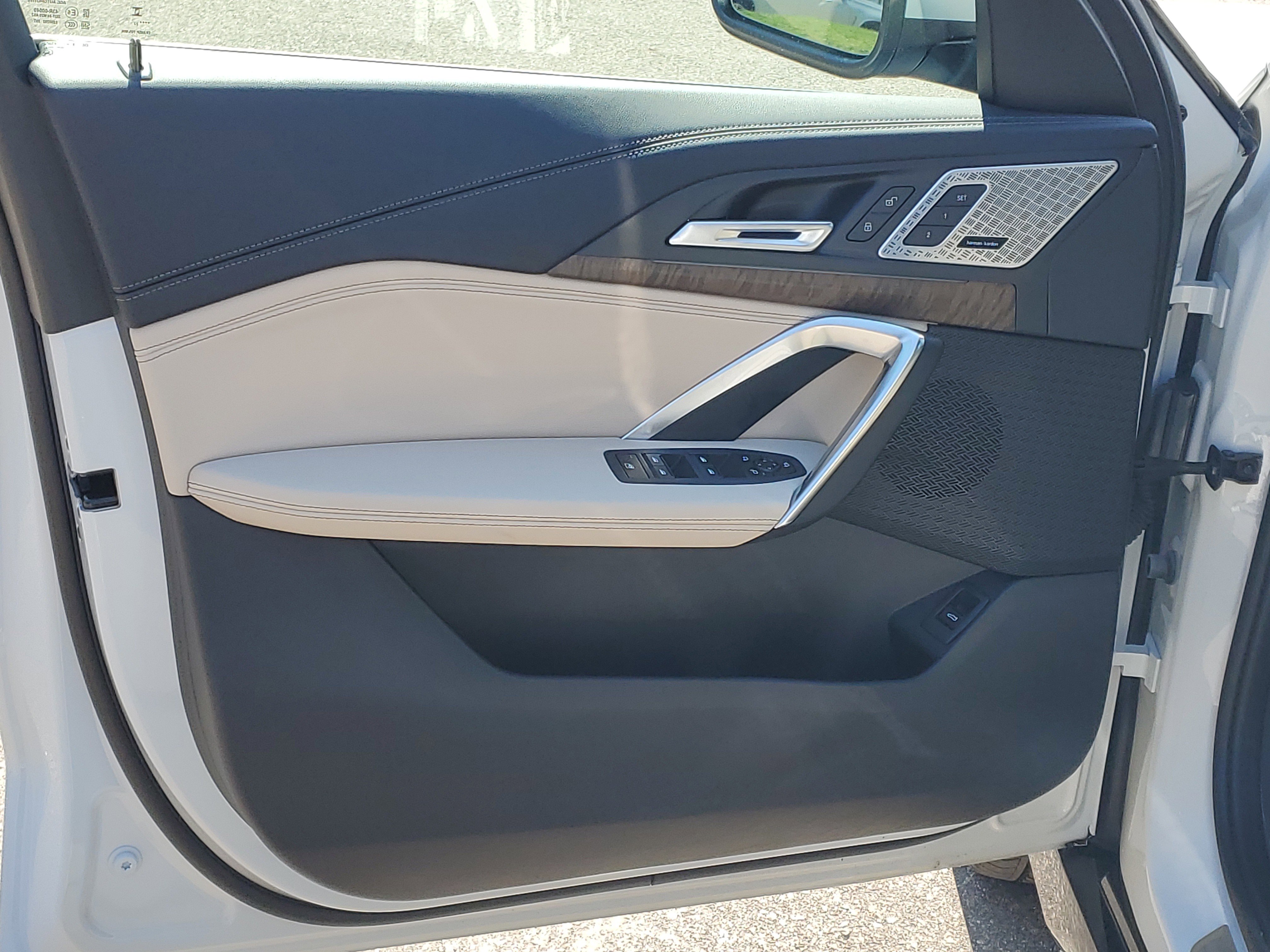Certified 2023 BMW X1 xDrive28i w/ Premium Package image 5