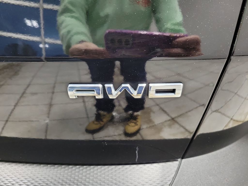 Used 2022 Ford Escape Titanium image 13