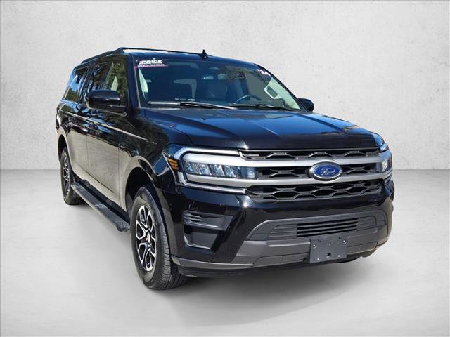Used 2024 Ford Expedition Max XLT image 3
