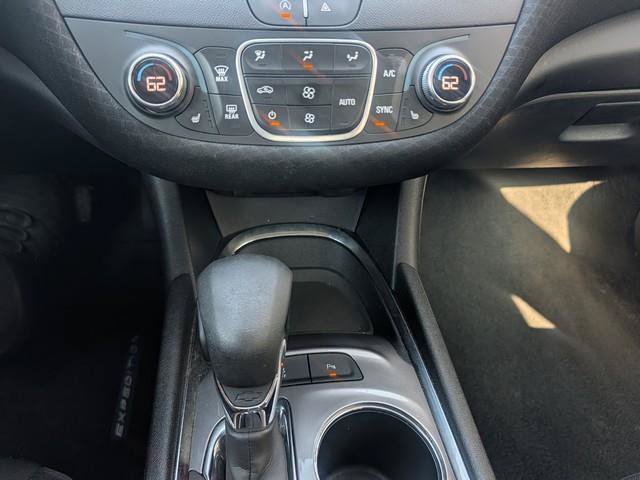 Used 2024 Chevrolet Malibu LT FWD image 15