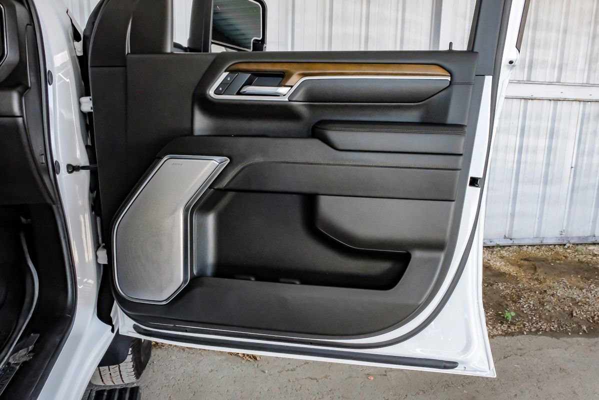 Used 2025 Chevrolet Silverado 3500 High Country w/ High Country Premium Package image 46