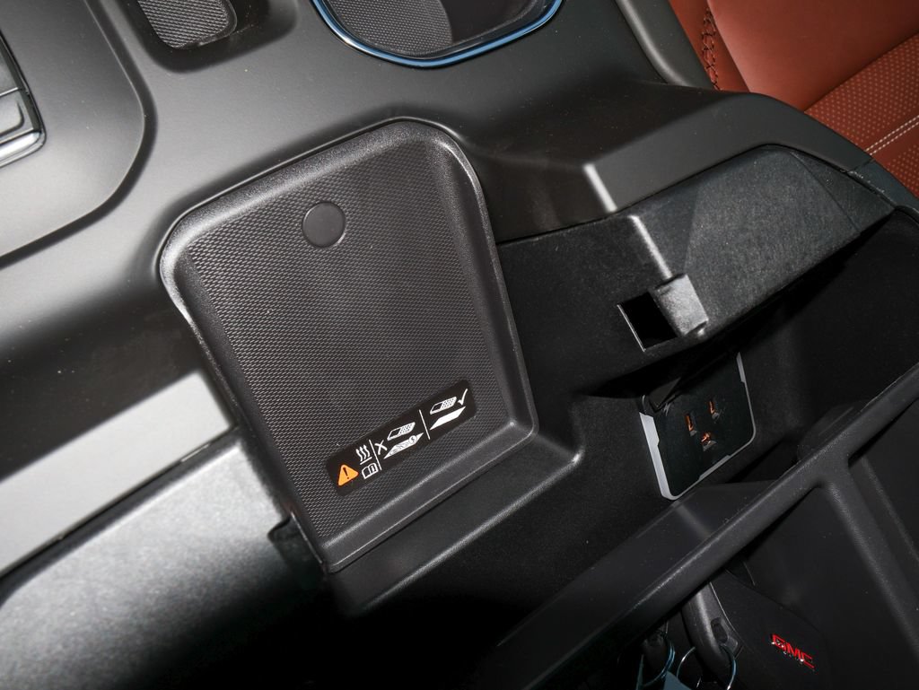 New 2026 GMC Sierra 3500 Denali Ultimate AWD/4WD image 26