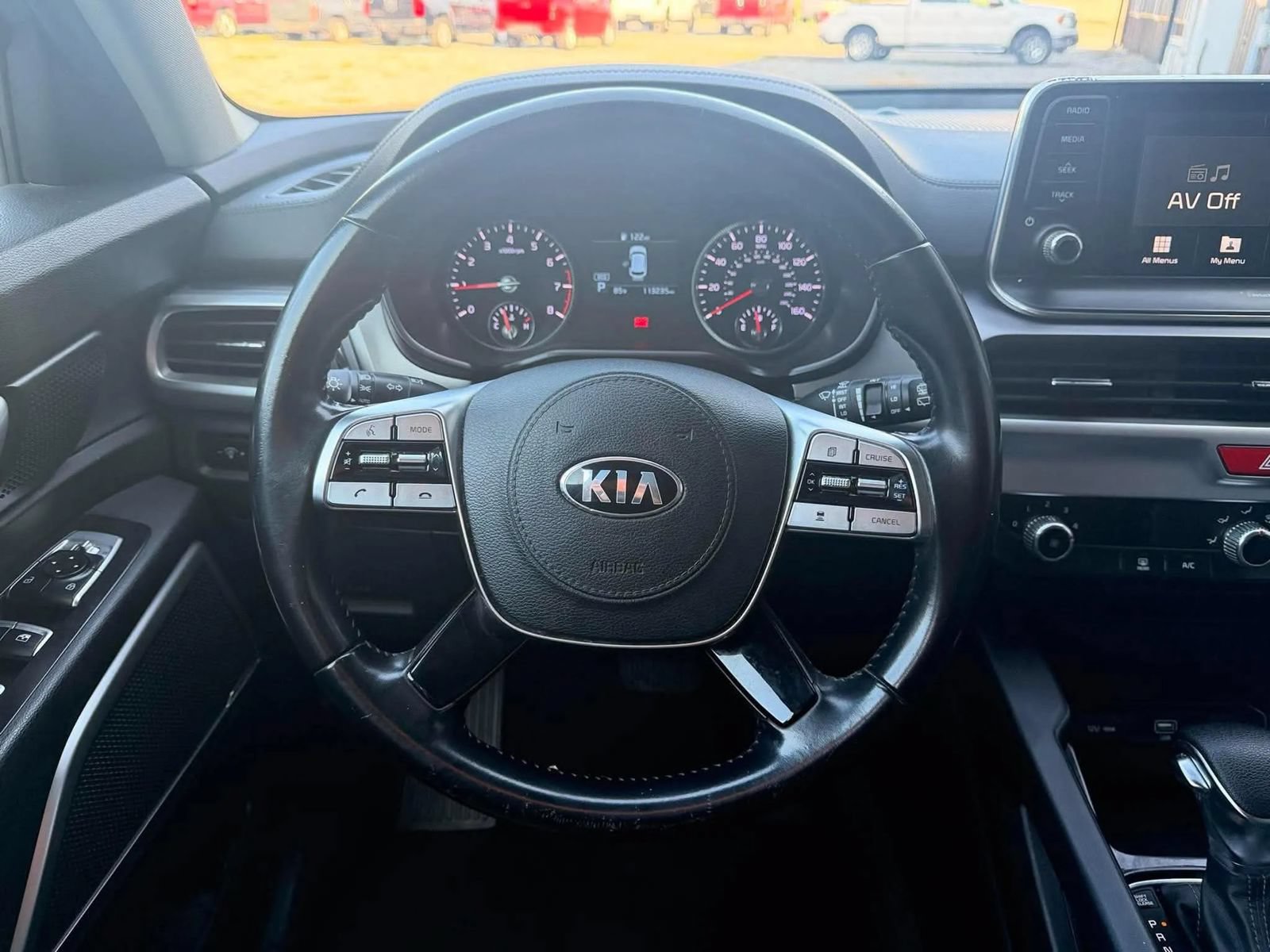 Used 2021 Kia Telluride LX FWD image 11