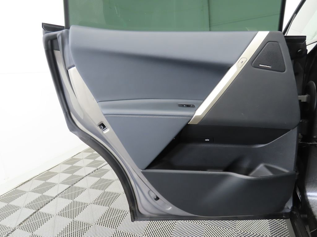 Certified 2023 BMW iX xDrive50 w/ Ultimate Package 2 image 25