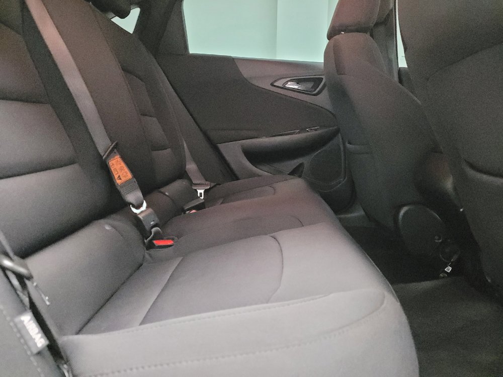 Used 2021 Chevrolet Malibu LS FWD image 19