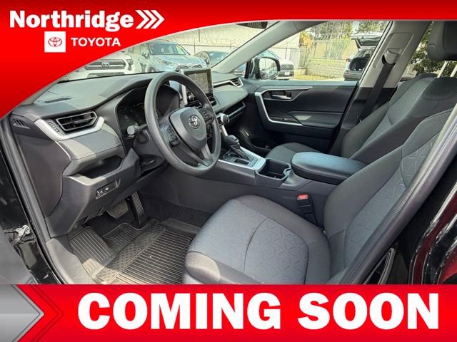 Used 2025 Toyota RAV4 XLE FWD image 5