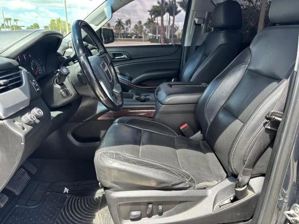 Used 2019 GMC Yukon XL SLT AWD/4WD image 11