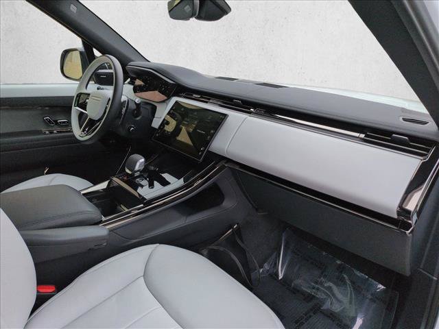 Used 2025 Land Rover Range Rover Sport Dynamic SE AWD/4WD image 24