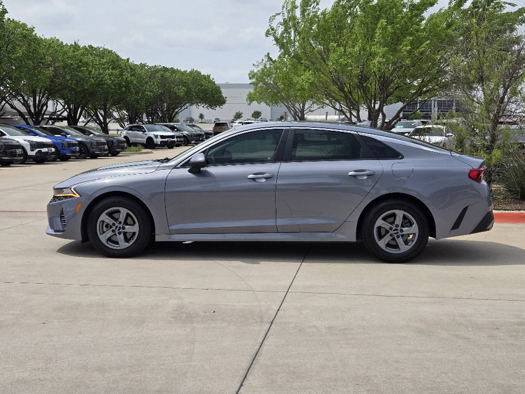 Used 2022 Kia K5 LX image 12