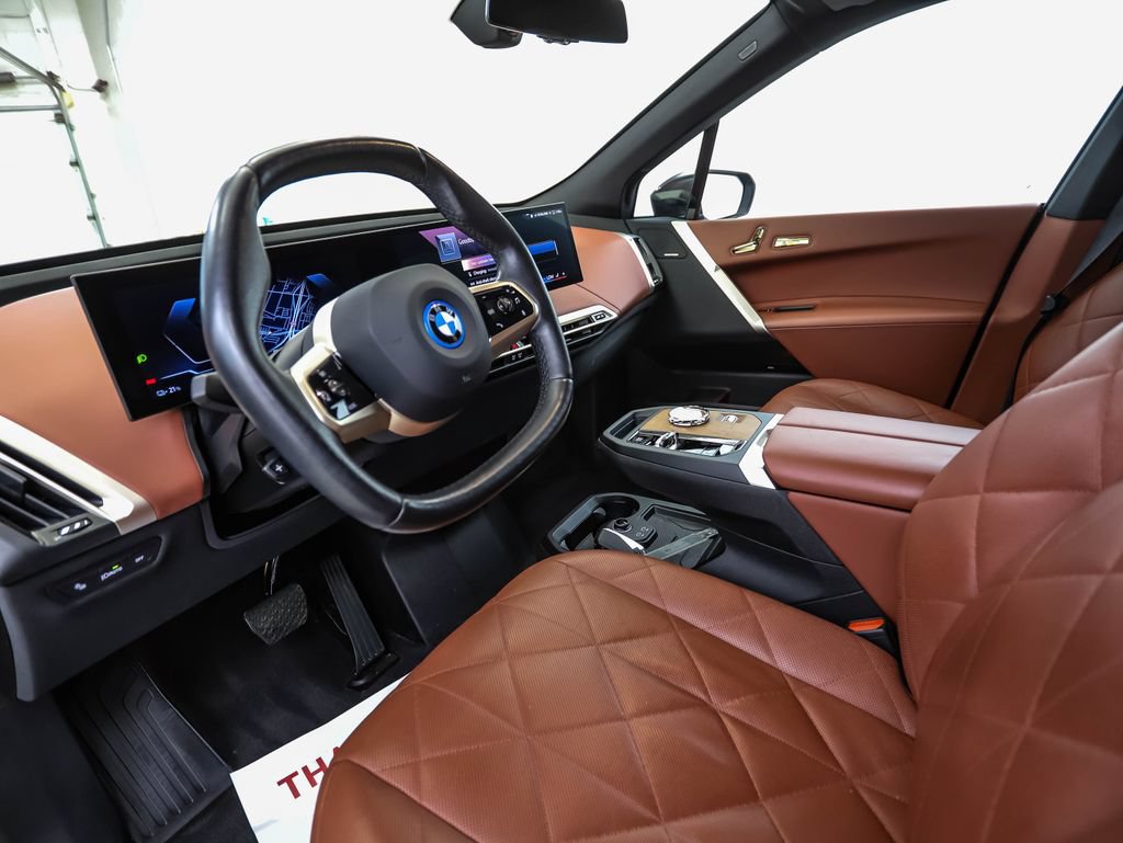 Certified 2024 BMW iX xDrive50 w/ Premium Package AWD/4WD image 10