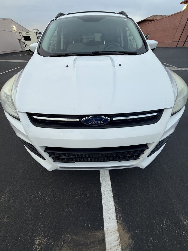 Used 2016 Ford Escape SE w/ Equipment Group 201A image 4
