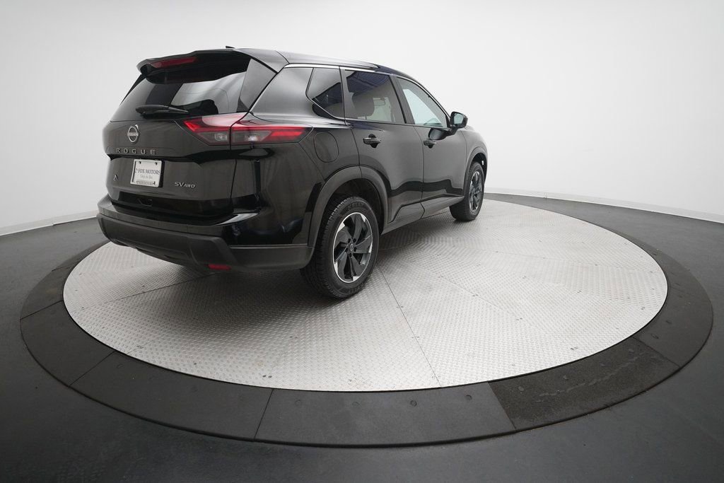 Used 2024 Nissan Rogue SV image 36