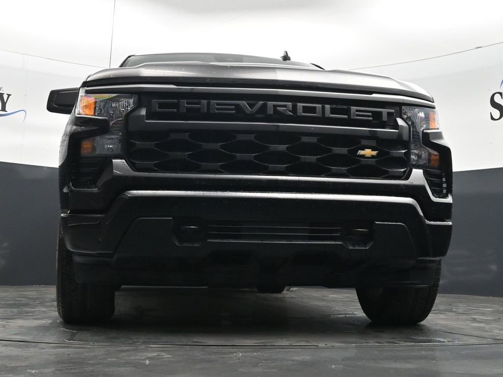 Used 2025 Chevrolet Silverado 1500 Custom RWD image 27