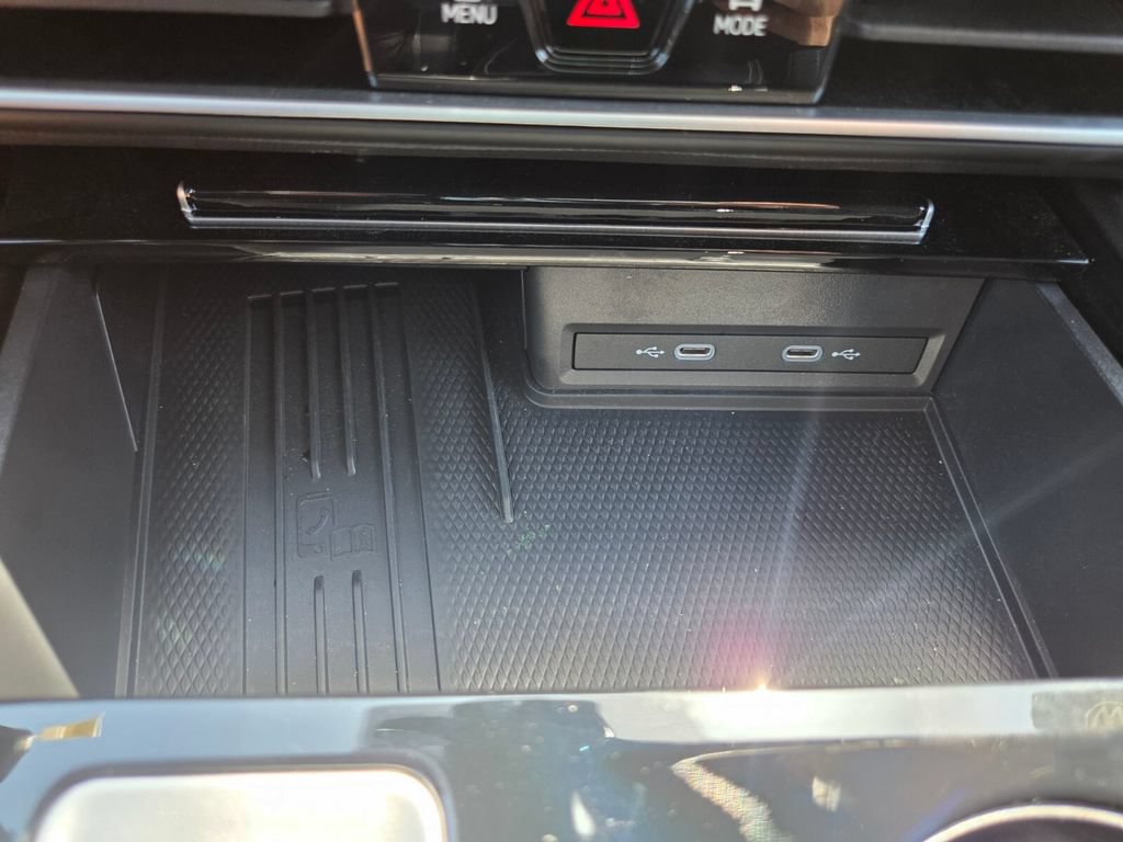 Used 2026 Volkswagen Atlas Cross Sport SE w/ Black Wheel Package FWD image 17