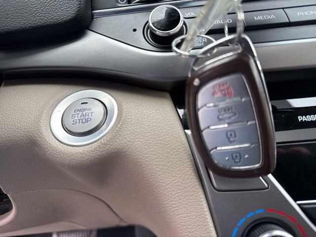 Used 2017 Hyundai Elantra Value Edition image 40