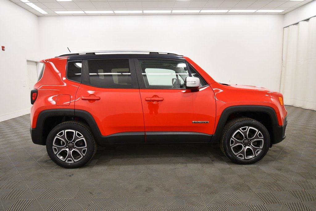 Used 2017 Jeep Renegade Limited image 9