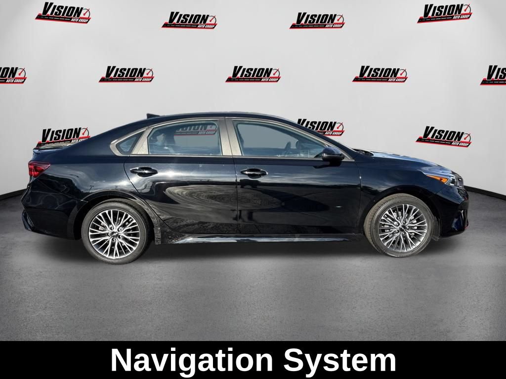 Used 2024 Kia Forte GT-Line w/ GT-Line Premium Package FWD image 4