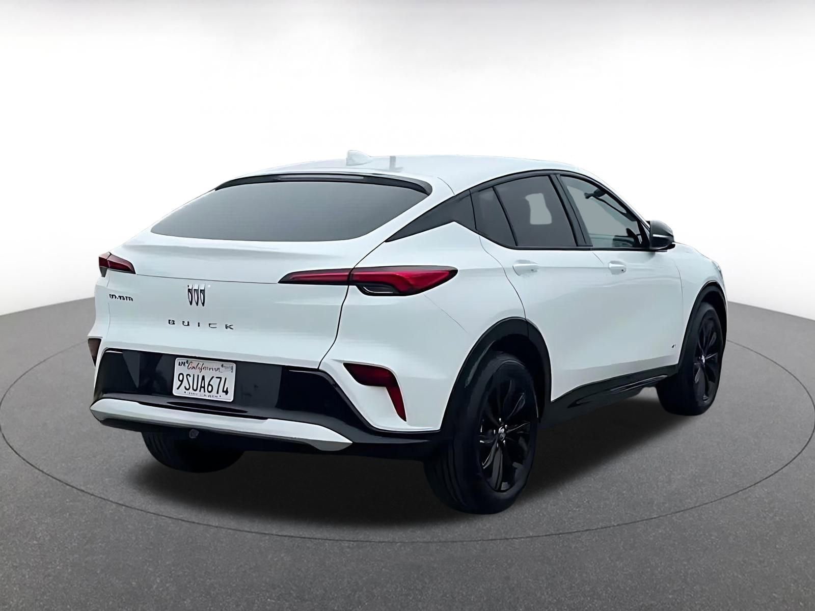 Used 2025 Buick Envista Sport Touring image 14