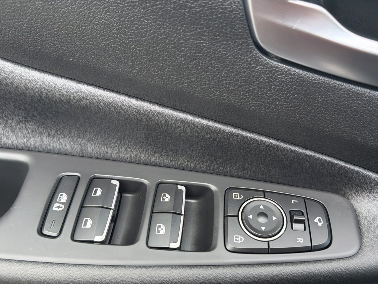Certified 2023 Hyundai Santa Fe Limited AWD/4WD image 16