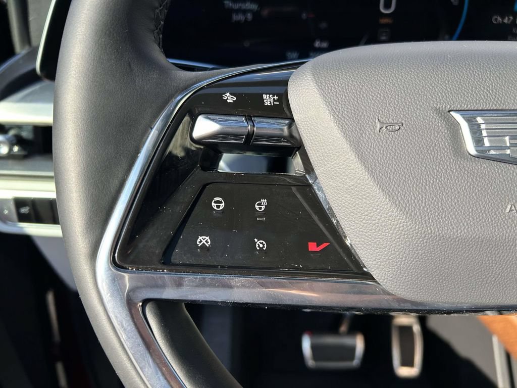New 2026 Cadillac Vistiq Luxury AWD/4WD image 24