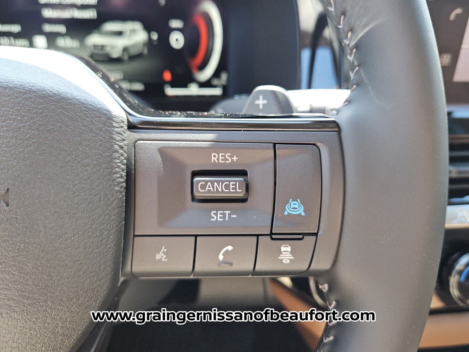 New 2026 Nissan Pathfinder Platinum FWD image 13