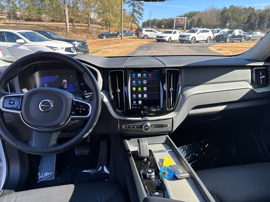 Certified 2025 Volvo XC60 B5 Plus image 15