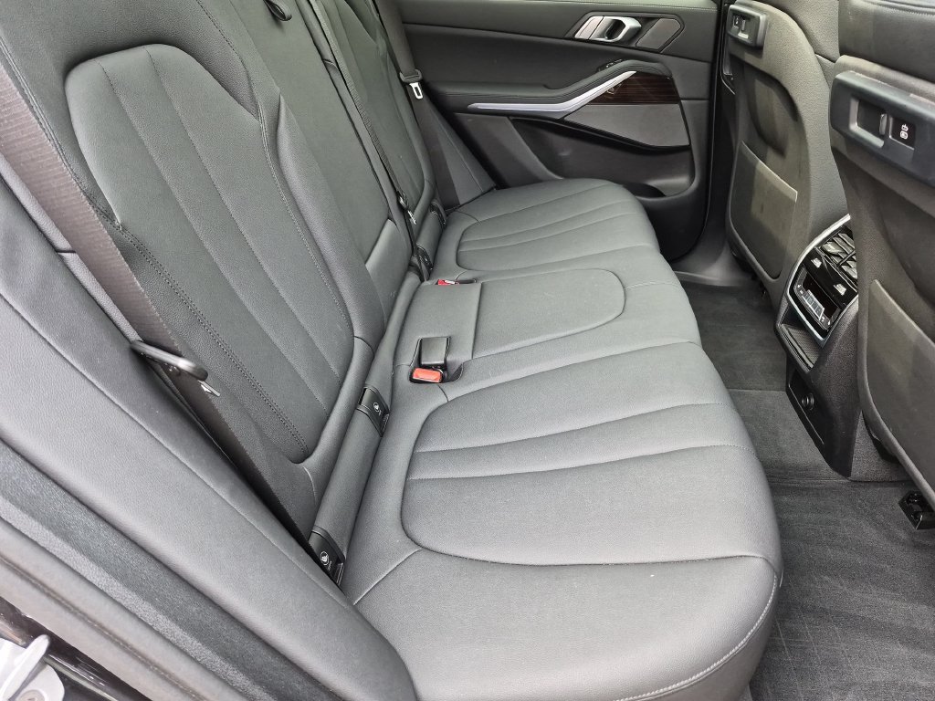 Used 2019 BMW X5 xDrive40i w/ Premium Package 2 AWD/4WD image 29
