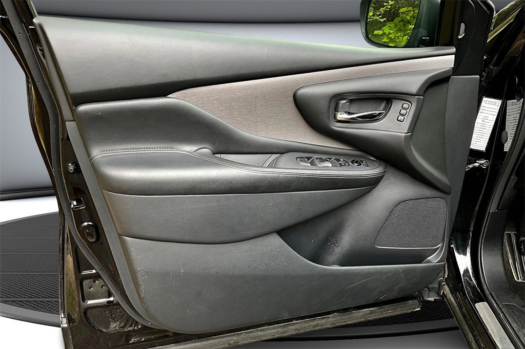 Used 2023 Nissan Murano SL w/ SL Moonroof Package image 18