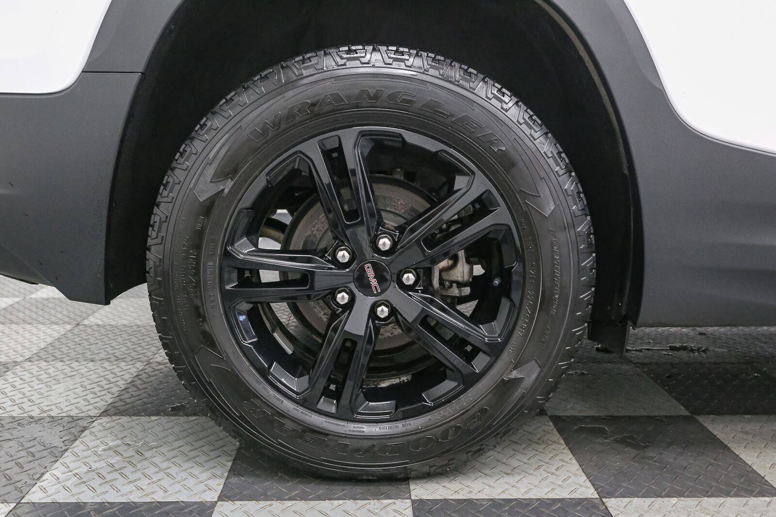 Used 2023 GMC Terrain AT4 AWD/4WD image 20