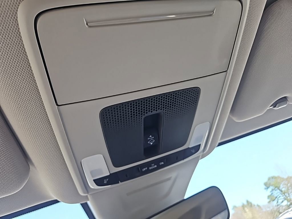 Used 2023 Honda CR-V EX-L image 20