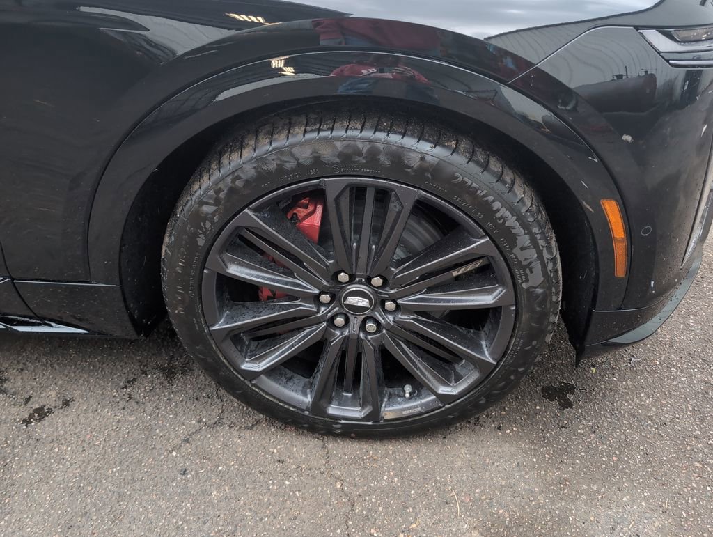 New 2026 Cadillac Lyriq V image 24