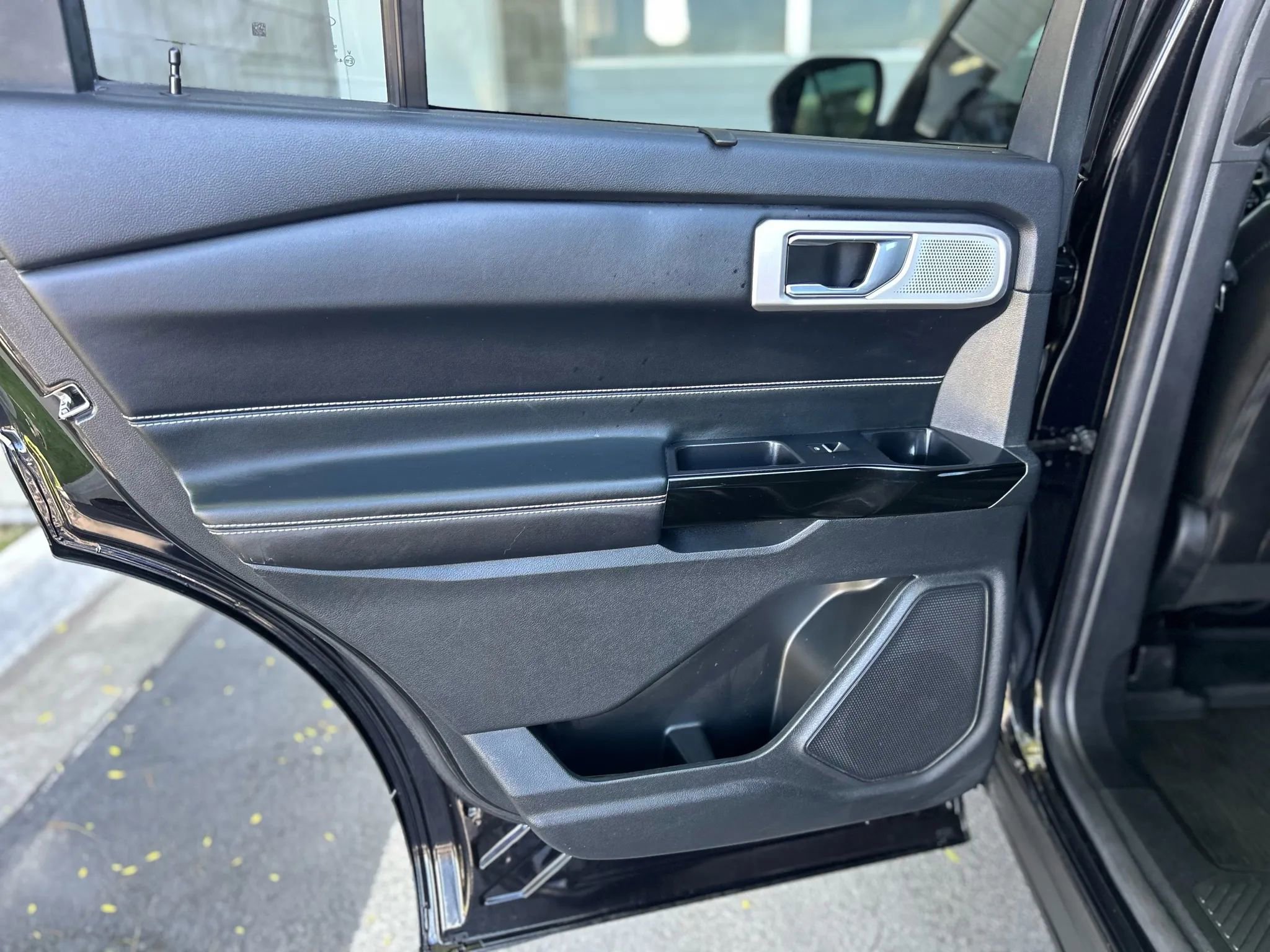 Used 2022 Ford Explorer ST w/ Equipment Group 401A image 11