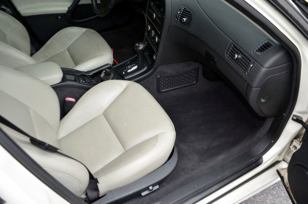 Used 2008 Saab 9-5 2.3T w/ Visibility Package image 28