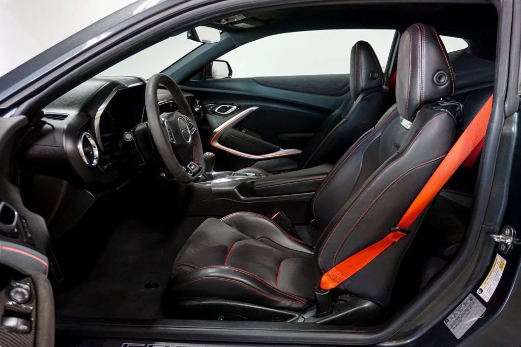 Used 2018 Chevrolet Camaro ZL1 image 8