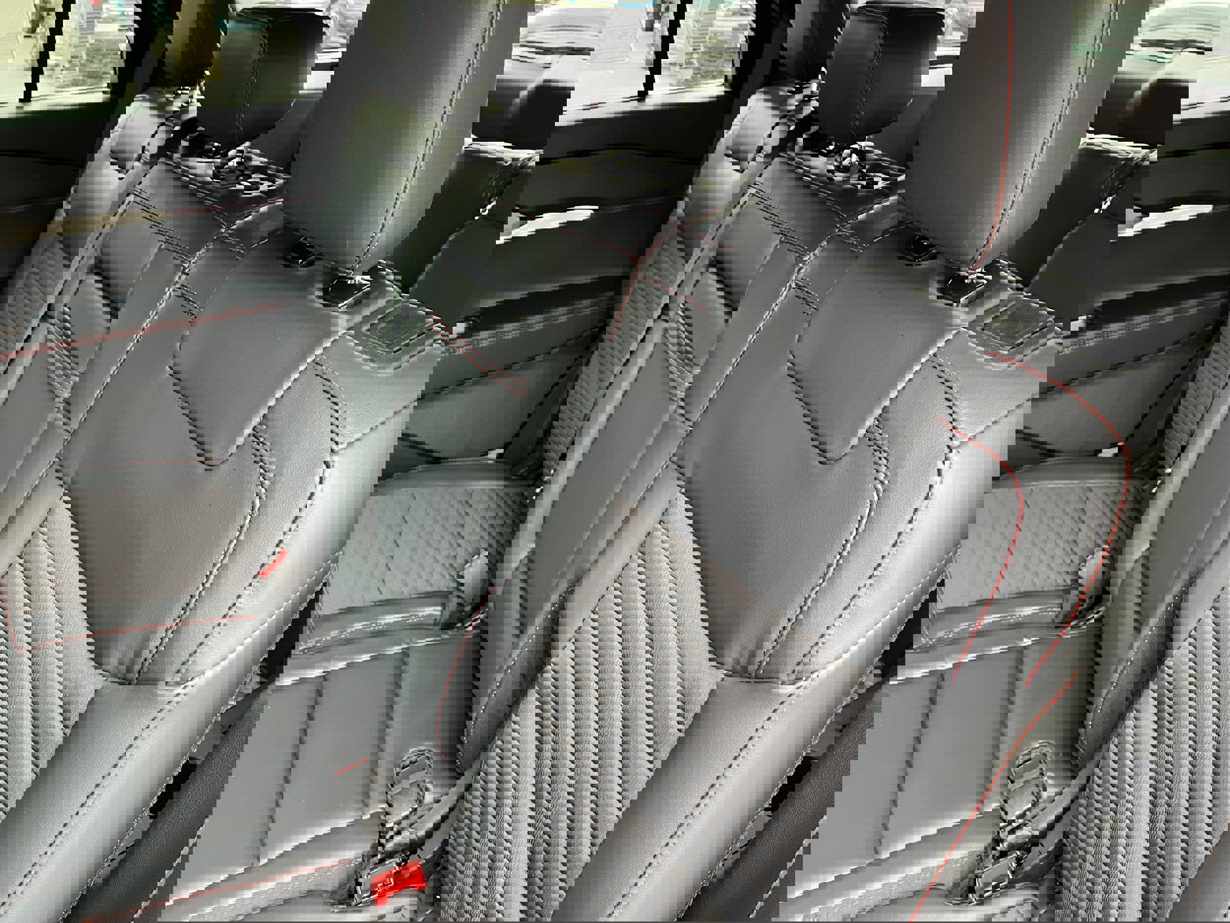 New 2026 Ford Explorer ST-Line w/ ST-Line Street Pack image 12